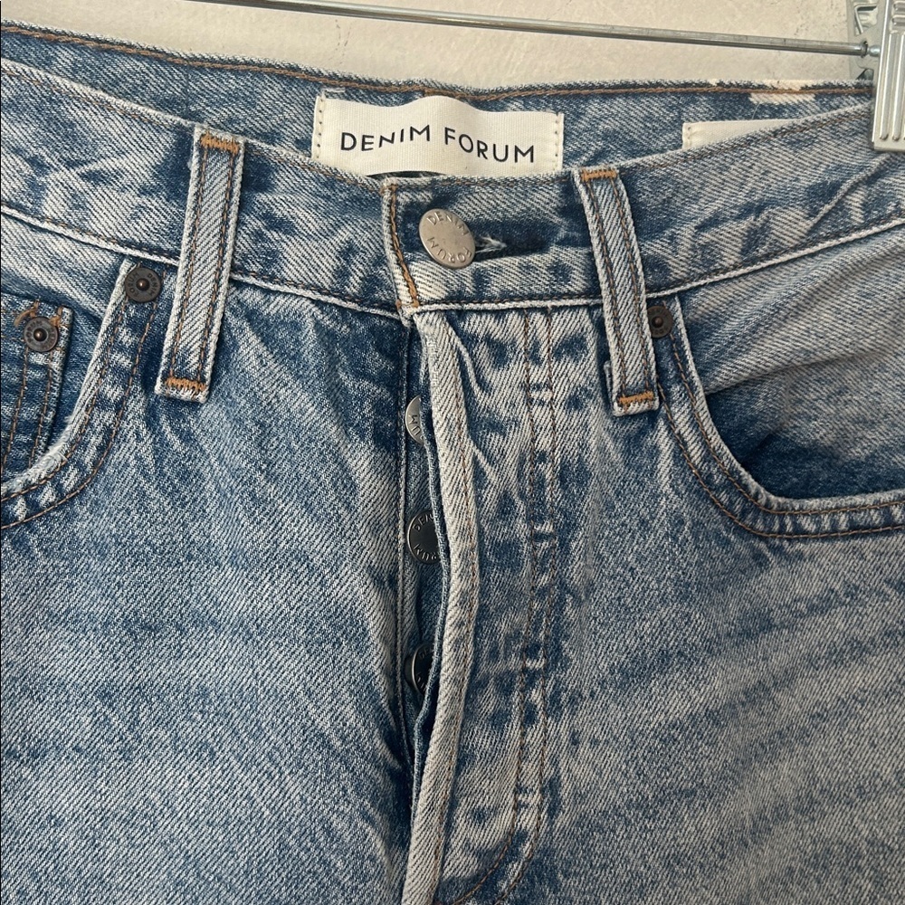 DENIM FORUM Sz 24L The Joni High Rise Loose Light  Wash Button Fly Jeans - Picture 4 of 9